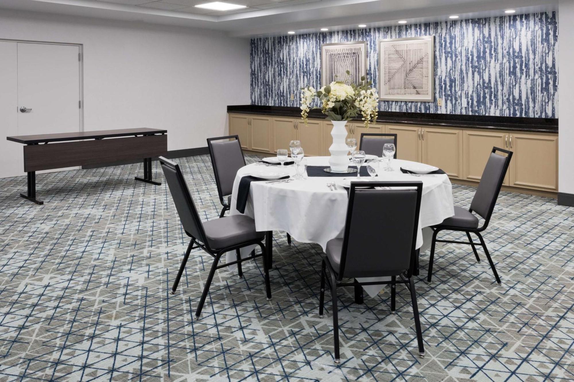 Hilton Garden Inn Birmingham Se/Liberty Park Kültér fotó